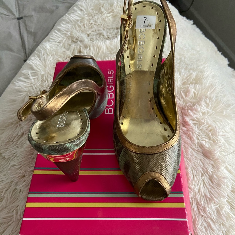 Peep toe sling backs